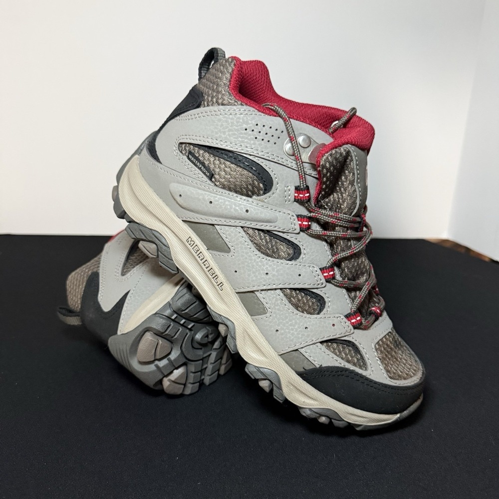 Merrell Moab 3 Mid Boys Size 3.5 Gray & Red Athletic Hiking Boots Shoes